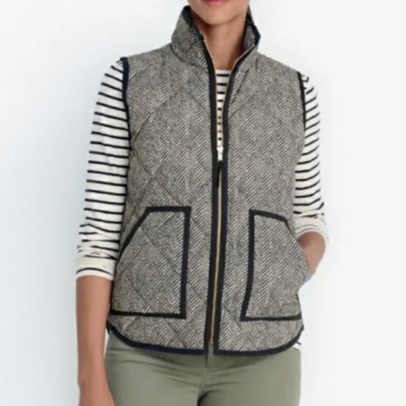 J. Crew Quilted Herringbone Puffer Vest, Sz M - Picture 1 of 6